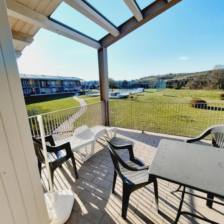 Villaggio Esmera 데센자노델가르다 외부 사진