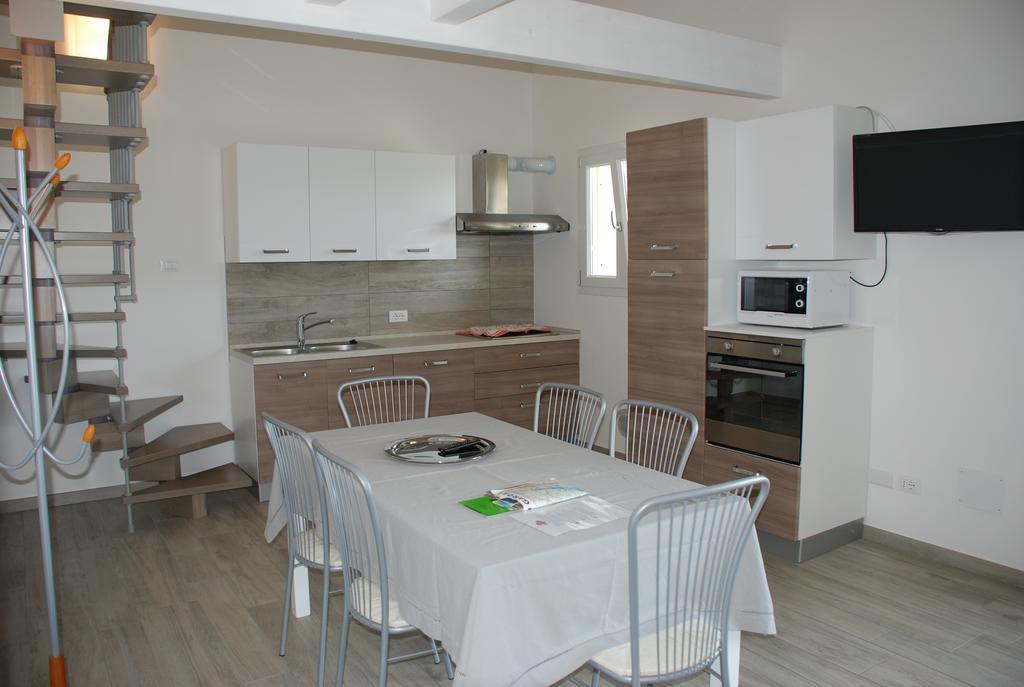 Villaggio Esmera 데센자노델가르다 외부 사진