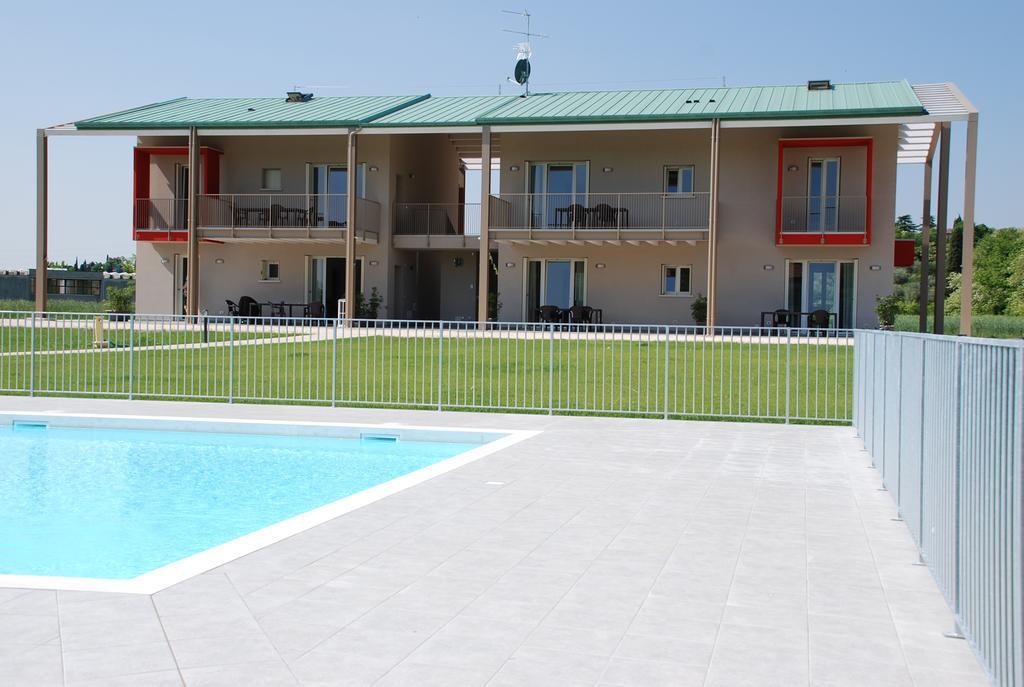 Villaggio Esmera 데센자노델가르다 외부 사진