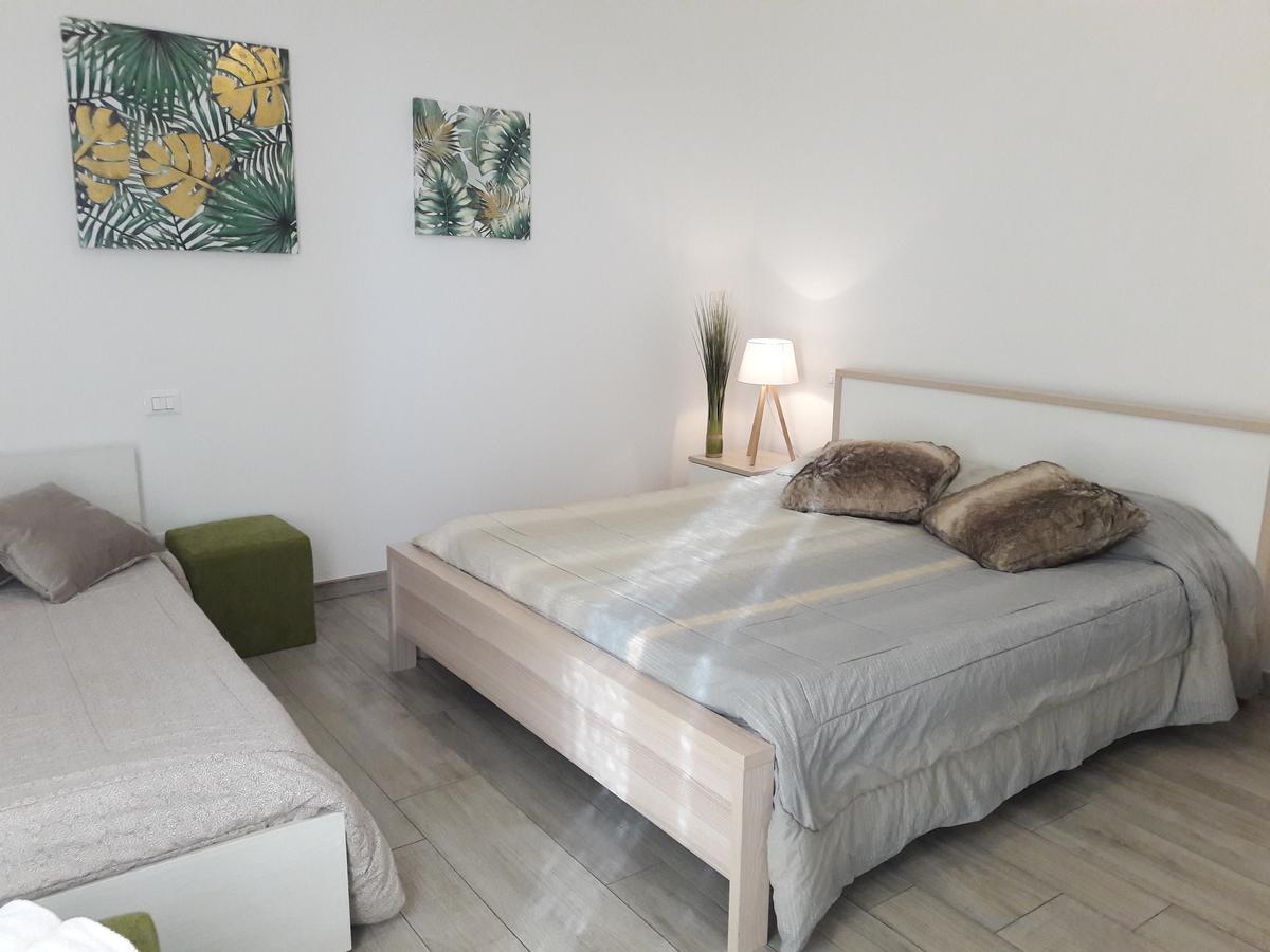 Villaggio Esmera 데센자노델가르다 외부 사진