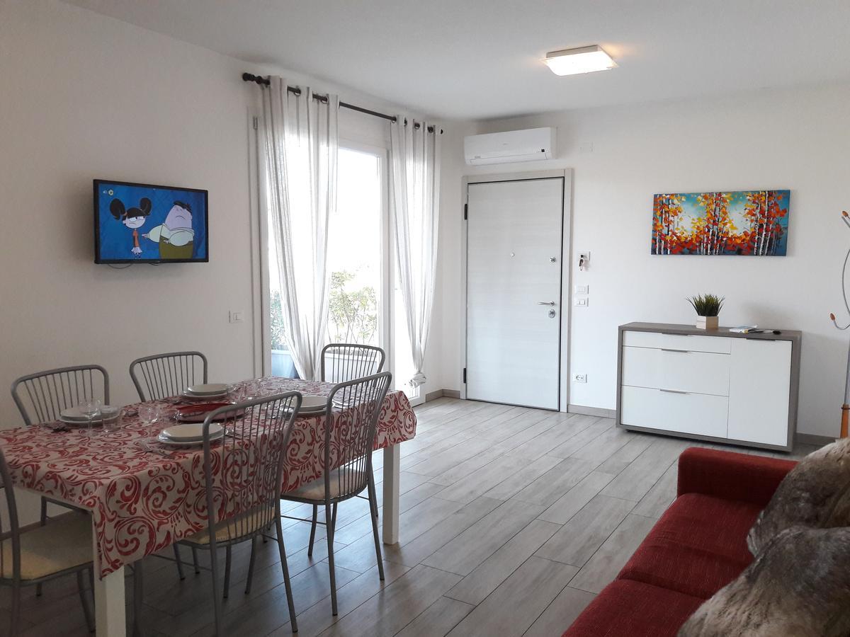 Villaggio Esmera 데센자노델가르다 외부 사진